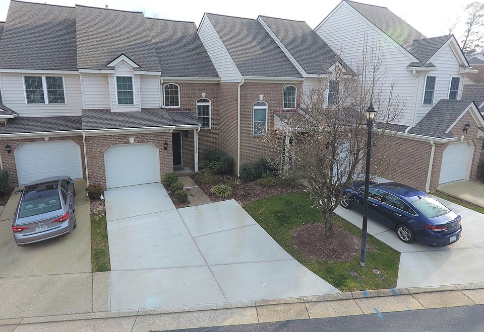 1st image of 208 Bluff Ter #1
