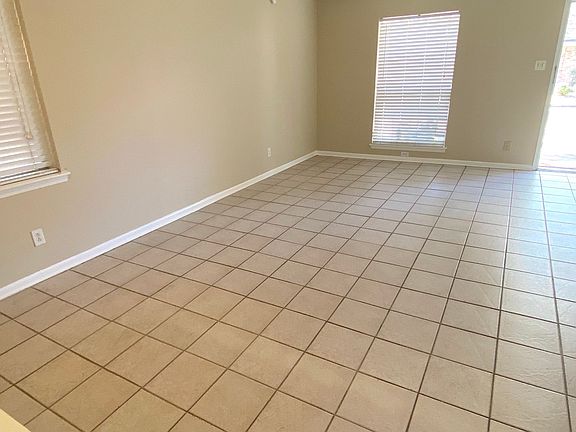 3rd image of 10122 Shadow Wood Dr APT 11