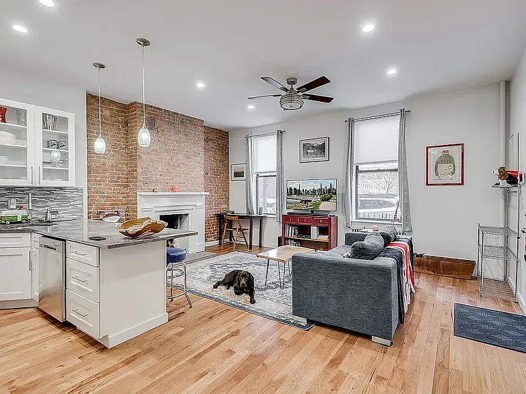 58 Huron St #1 — Photo 1