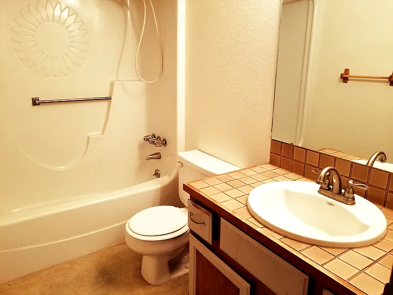 916 44th Avenue Ct #28 — Photo 30