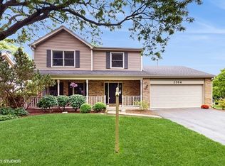 2564 Brockton Cir, Naperville, IL
