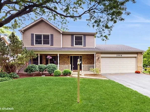 2564 Brockton Cir, Naperville, IL 60565