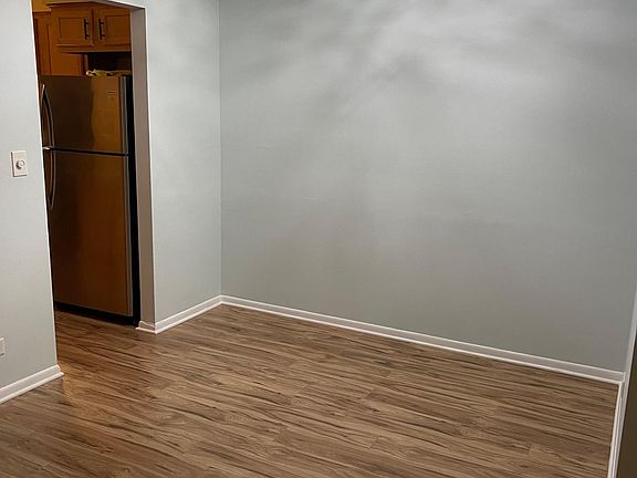 2nd image of 7441 Blackburn Ave APT 106