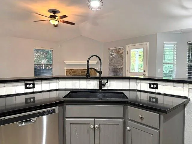 210 Fistral Dr — Photo 8
