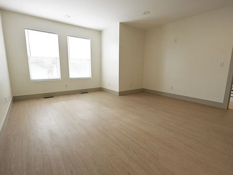 178 Brushwood Dr — Photo 18