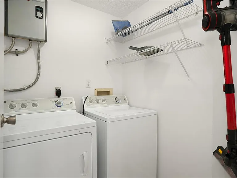 22291 Westchester Blvd #301 — Photo 10