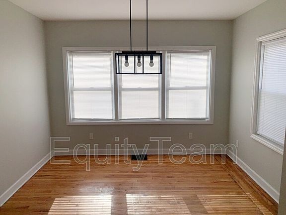 4th image of 2327 Kenton St