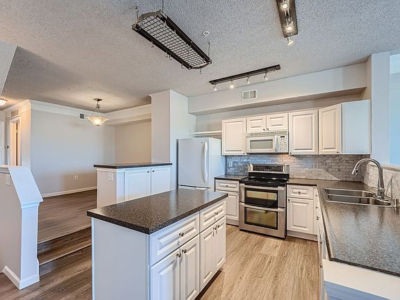 2nd image of 2035 Eagle Ave