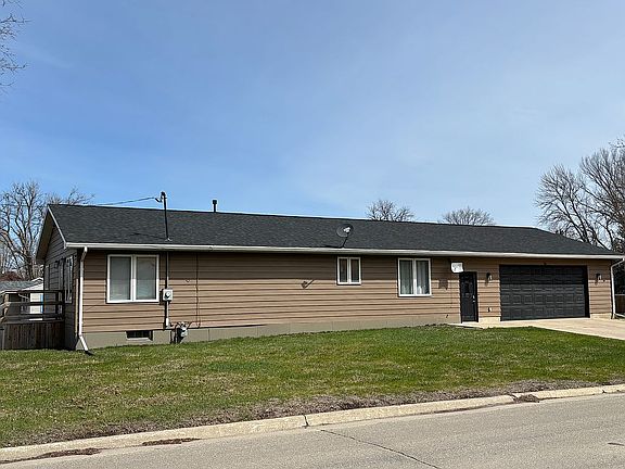 2nd image of 700 N Montgomery Ave