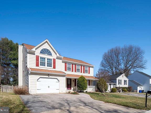 3rd image of 8416 Braddock Way