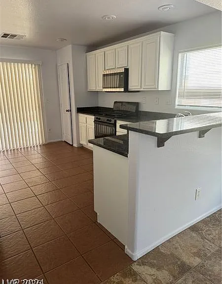 6223 Senegal Haven St — Photo 4