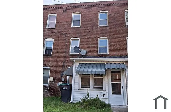 Building Photo - 27 Hickman Rd #27