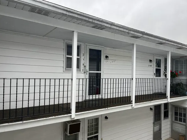 2152 Banner Dr SW, Wyoming, MI 49509