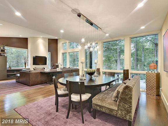 5th image of 9613 Overlea Dr