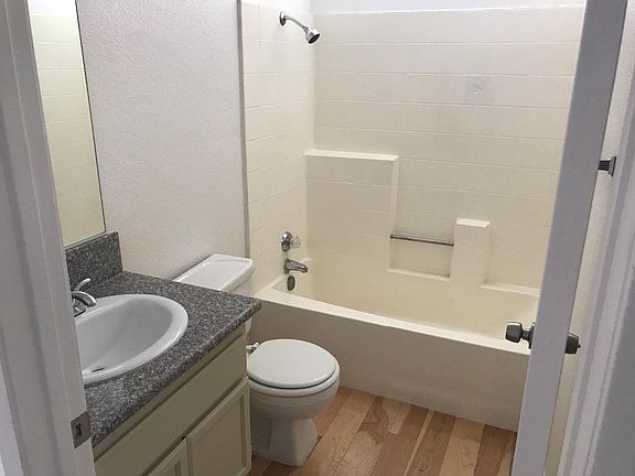 5th image of 625 N Cerritos Ave APT A