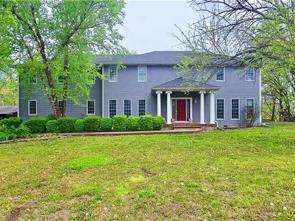 789 Maple Rd, Uniontown, KS 66779