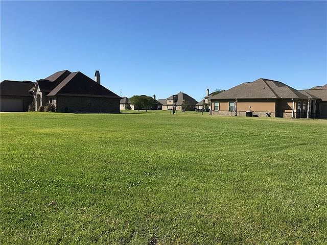 1st image of 219 Riverlands Dr