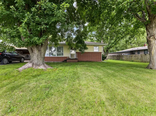 119 Hazel St, Van Meter, IA 50261