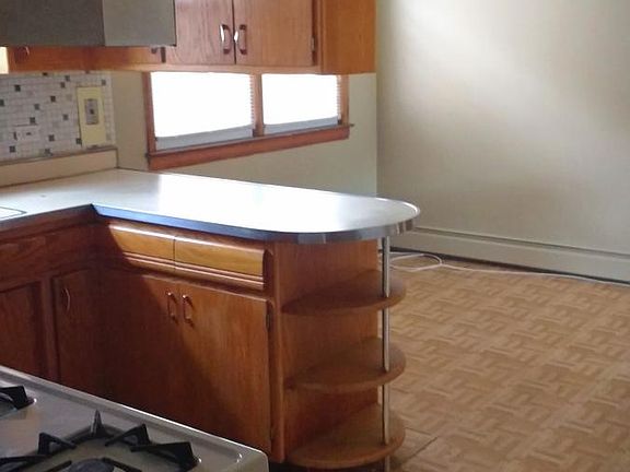 2nd image of 1905 S Harlem Ave APT 2W
