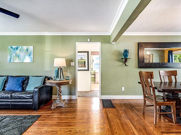 4th image of 3 Highland Drive