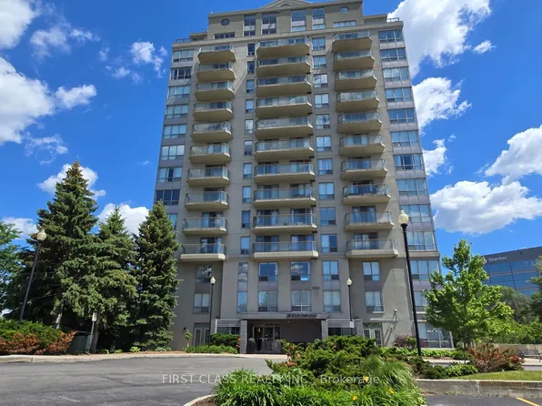 399 S Park Rd #906, Markham, ON L3T 7W6