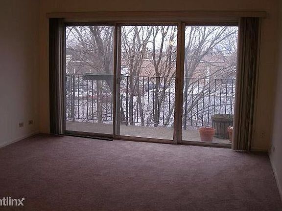 4th image of 5101 Carriageway Dr APT 313