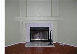 2nd image of 318 E Denni St