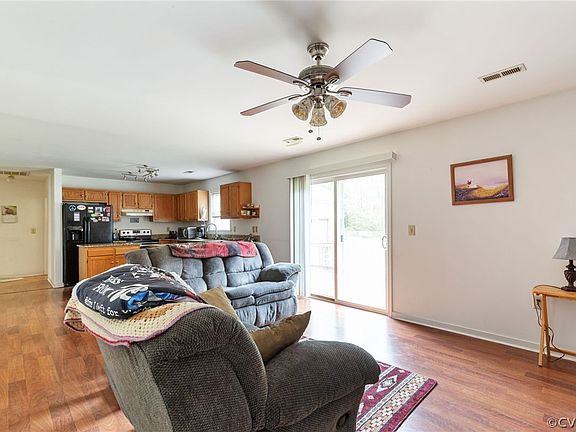5th image of 7486 Verdi Ln