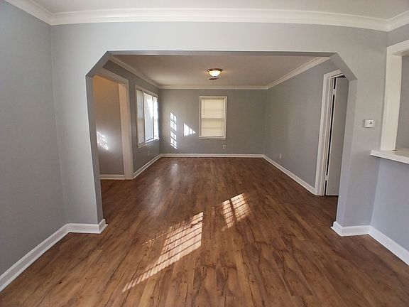 2nd image of 2698 Supreme Ave