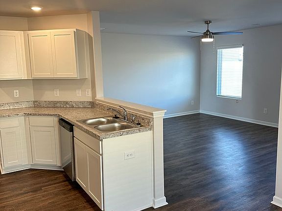 5th image of 129 Coleman Way