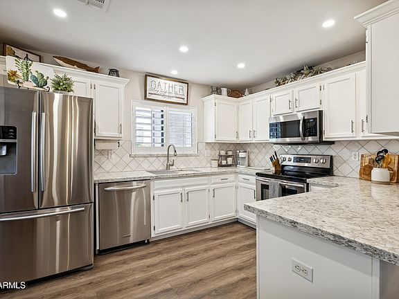 4th image of 15050 N Thompson Peak Pkwy Unit 1040