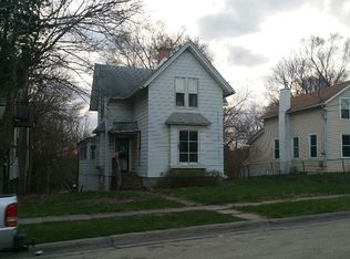 944 N Winnebago St, Rockford, IL 61103