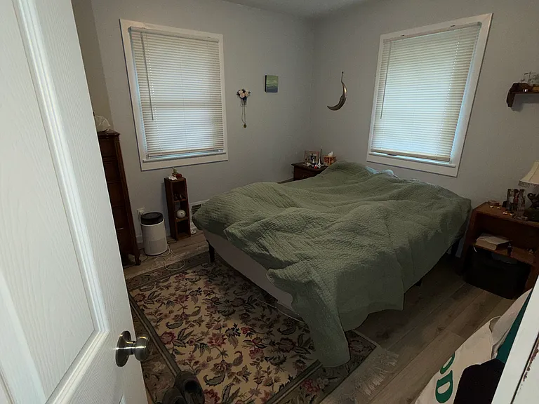 1950 Hayes St NE #1950 — Photo 3