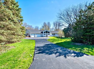 10105 Arabian Trl, Woodstock, IL 60098
