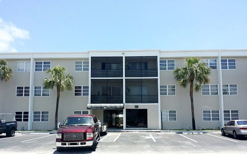 1st image of 300 SE 11th Ave APT 311
