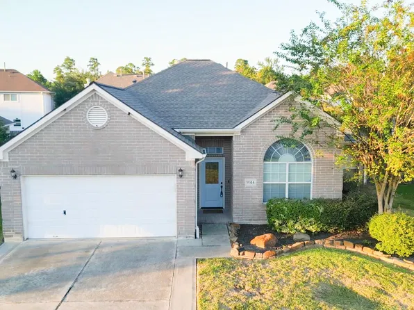 9314 E Lakeside Dr, Magnolia, TX 77354