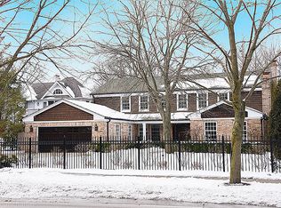 840 Sheridan Rd, Winnetka, IL 60093