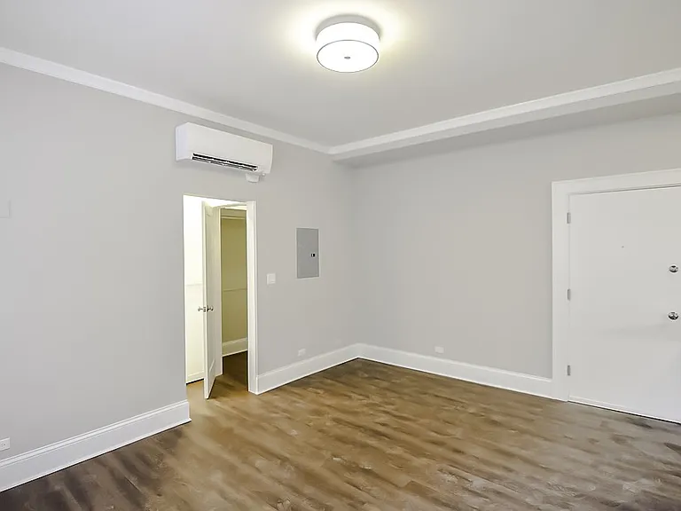 817 W Lakeside Pl #906 — Photo 10