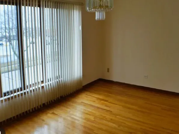 9741 S Ridgeland Ave #2, Oak Lawn, IL 60453