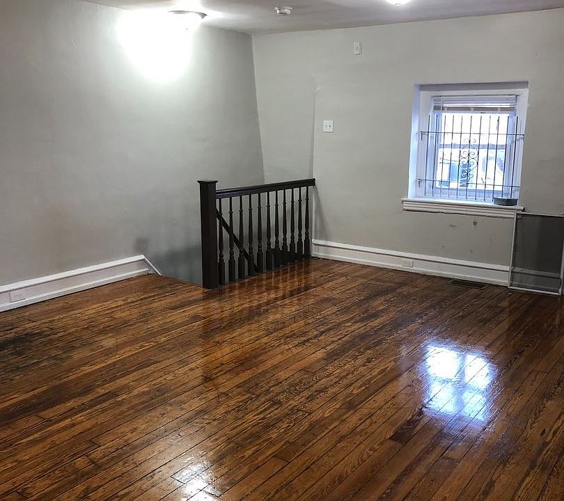 1st image of 1805 N 33rd St #3