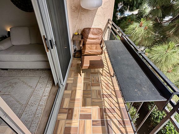 4th image of 600 Monterey Blvd #4