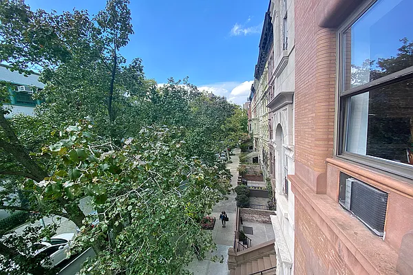 Sold by Corcoran | media 7