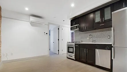 Rented by Patricia Lam, LREB