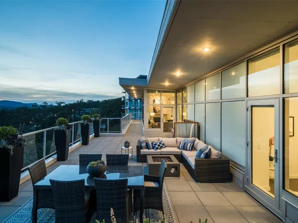 4009 Rainbow Hill Ln #Penthouse 902, Saanich, BC V8X 0B3