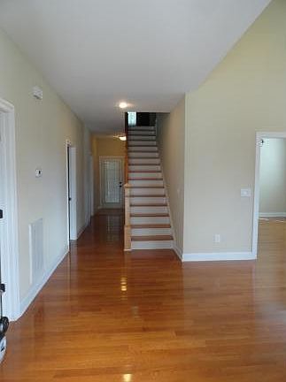 5th image of 314 Delaware St