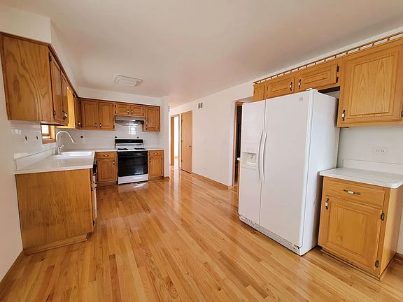 5th image of 6086 N Elston Ave #1