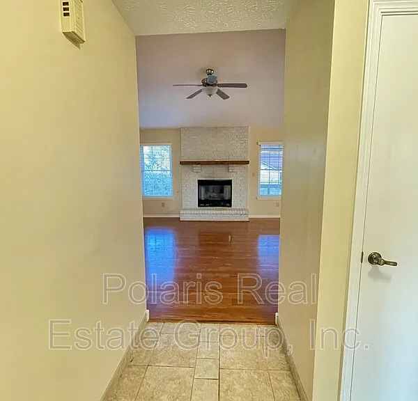 978 Spring Meadow Dr — Photo 6