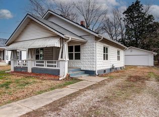 2214 N Kellett Ave, Springfield, MO 65803
