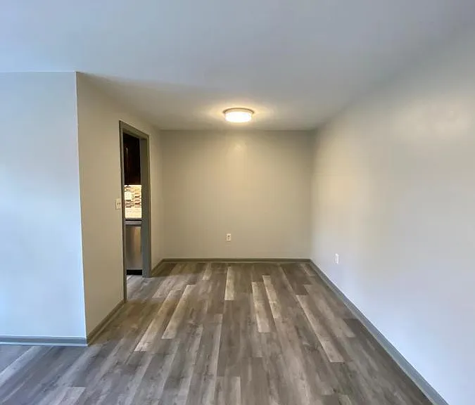 40 Hillside St #40-B8 — Photo 13