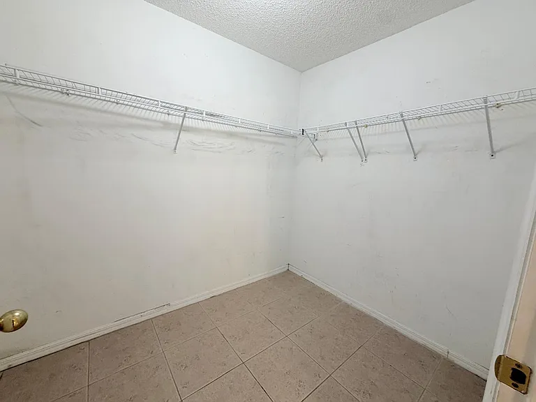 1613 SW Whipple Ave — Photo 28